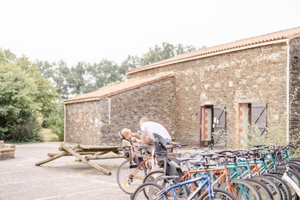 Domaine De L'Oiseliere Hotel Chauche Bagian luar foto