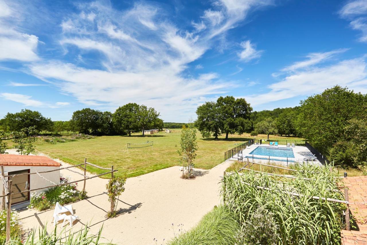 Domaine De L'Oiseliere Hotel Chauche Bagian luar foto