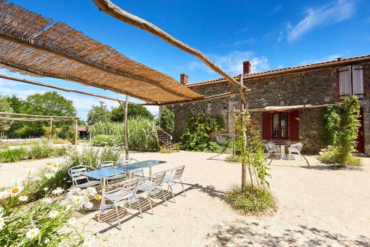 Domaine De L'Oiseliere Hotel Chauche Bagian luar foto